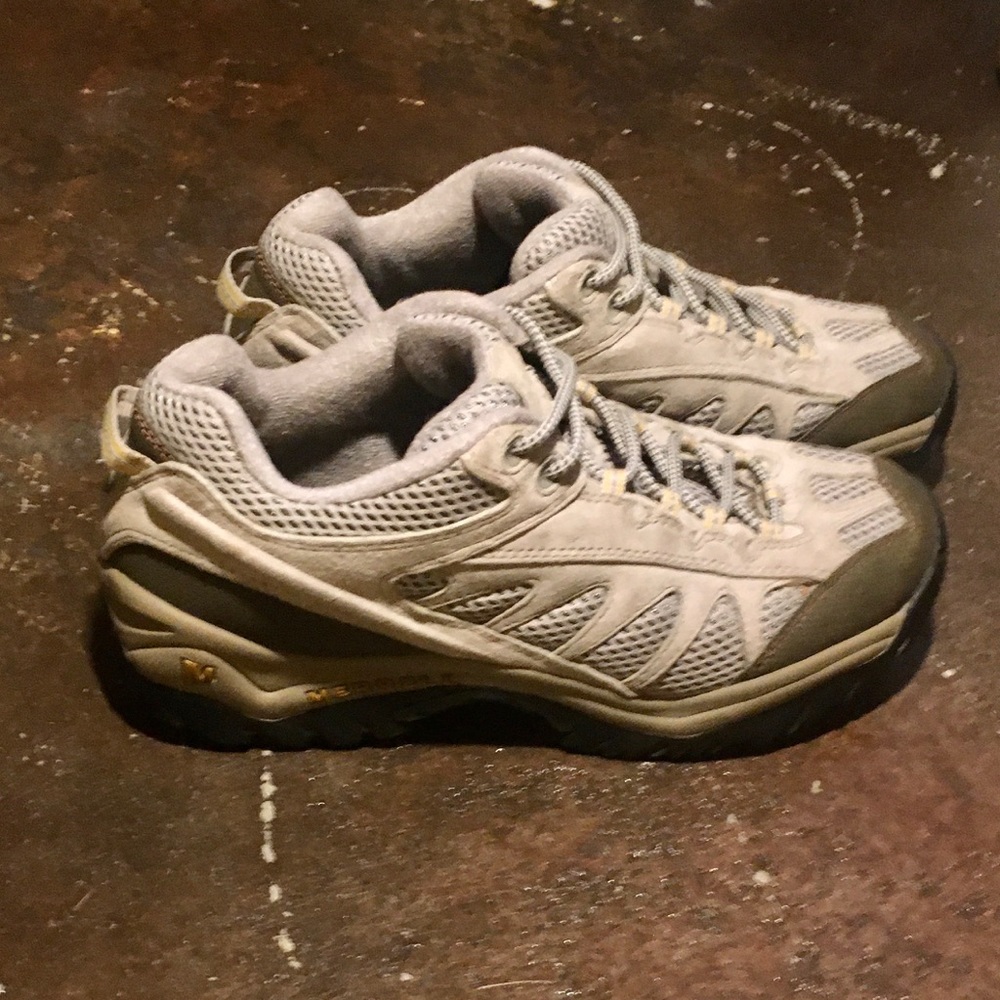 Women’s Merrell hiking shoes